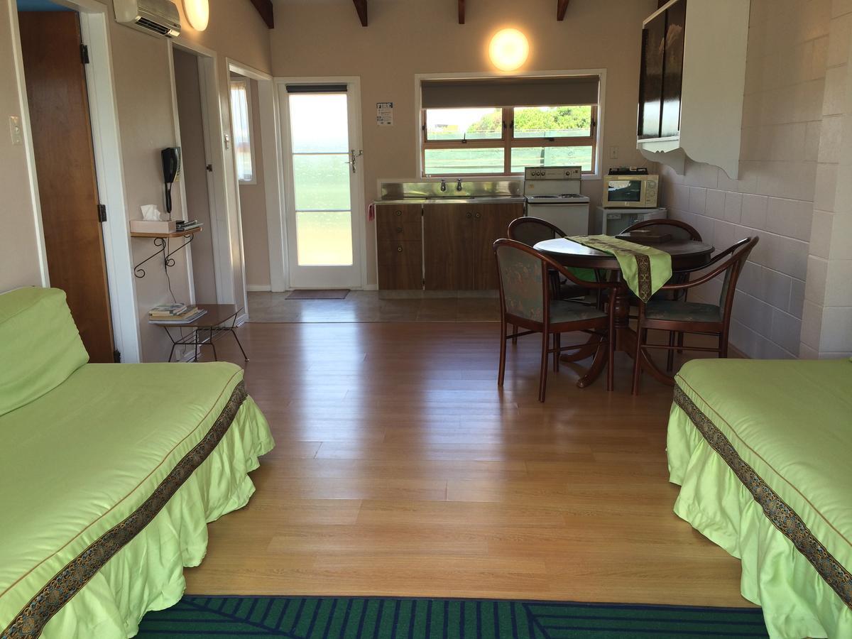 Katikati Motel Екстер'єр фото