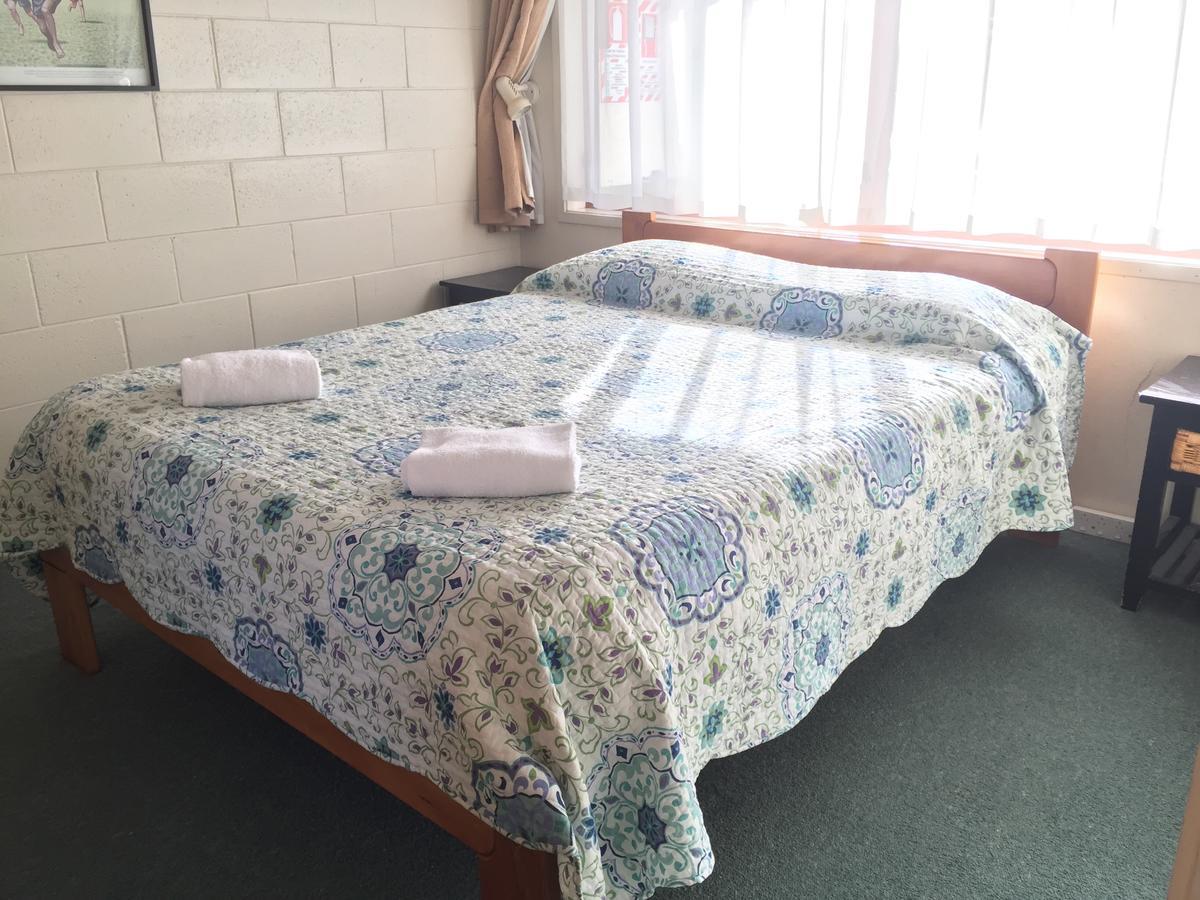 Katikati Motel Екстер'єр фото