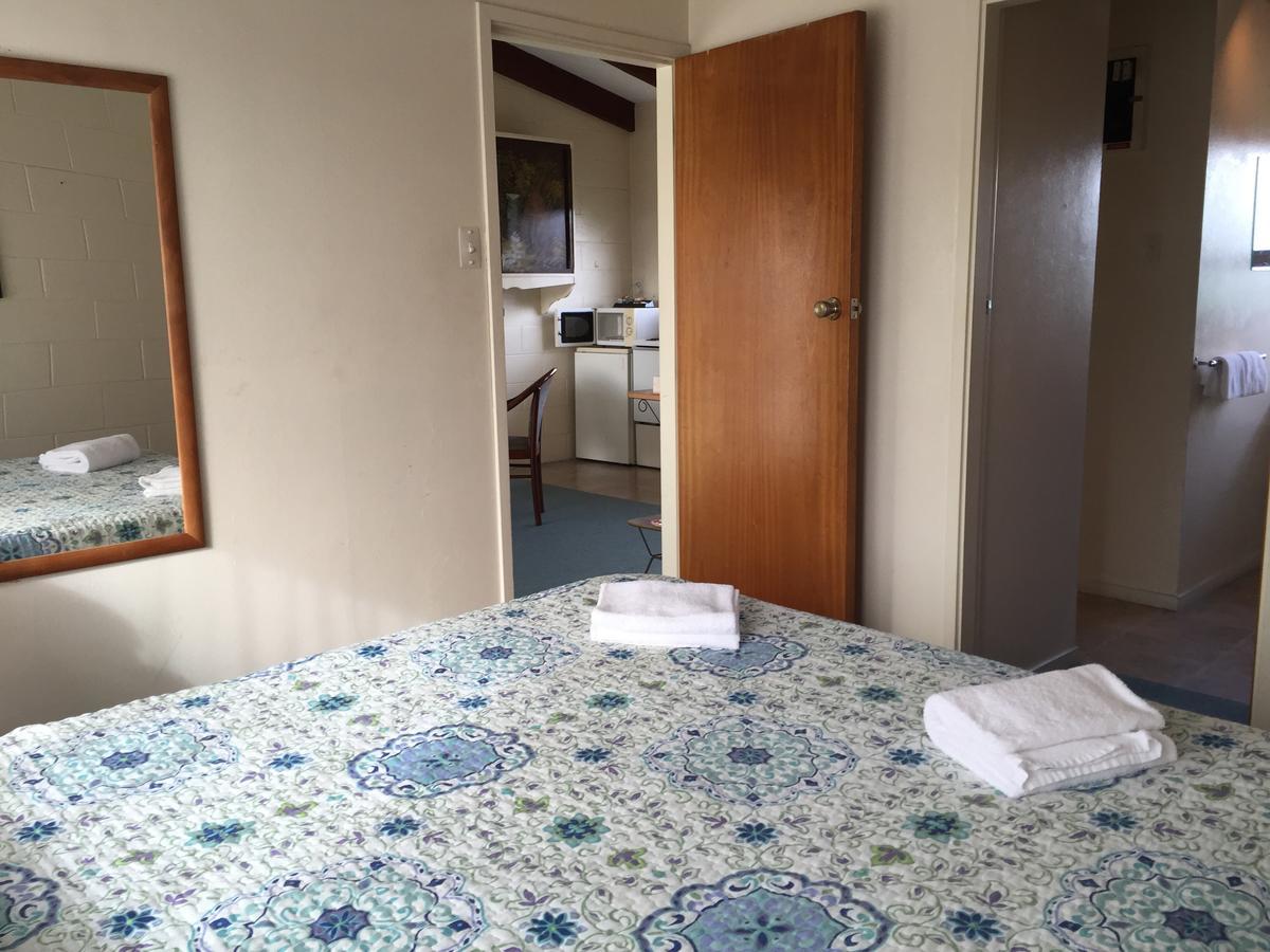 Katikati Motel Екстер'єр фото